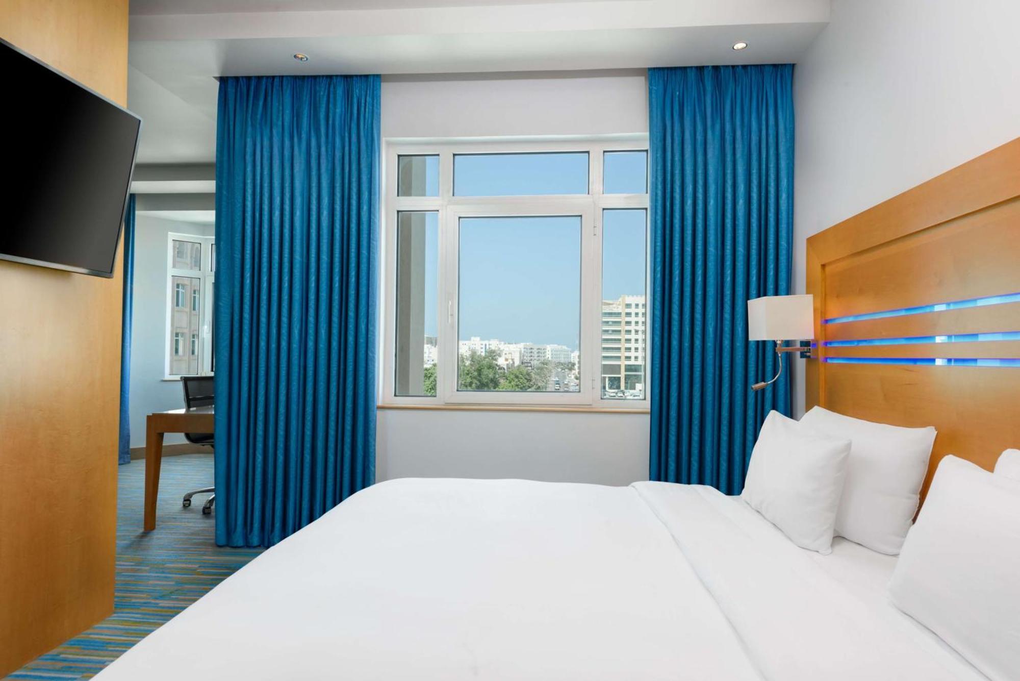 Junior Suite Lounge Access