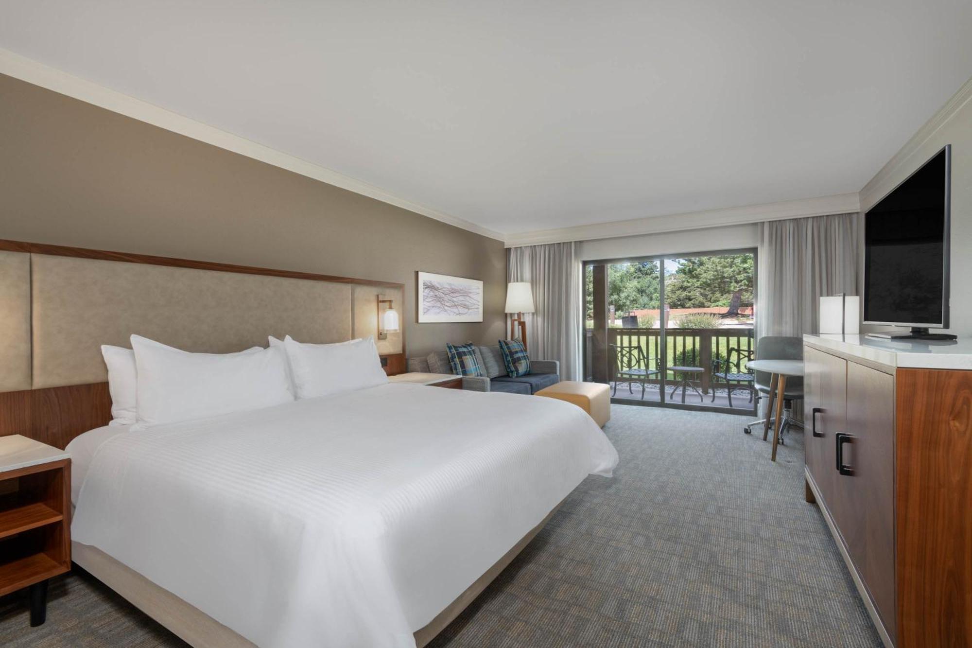 King Room,1624749049:JPEG