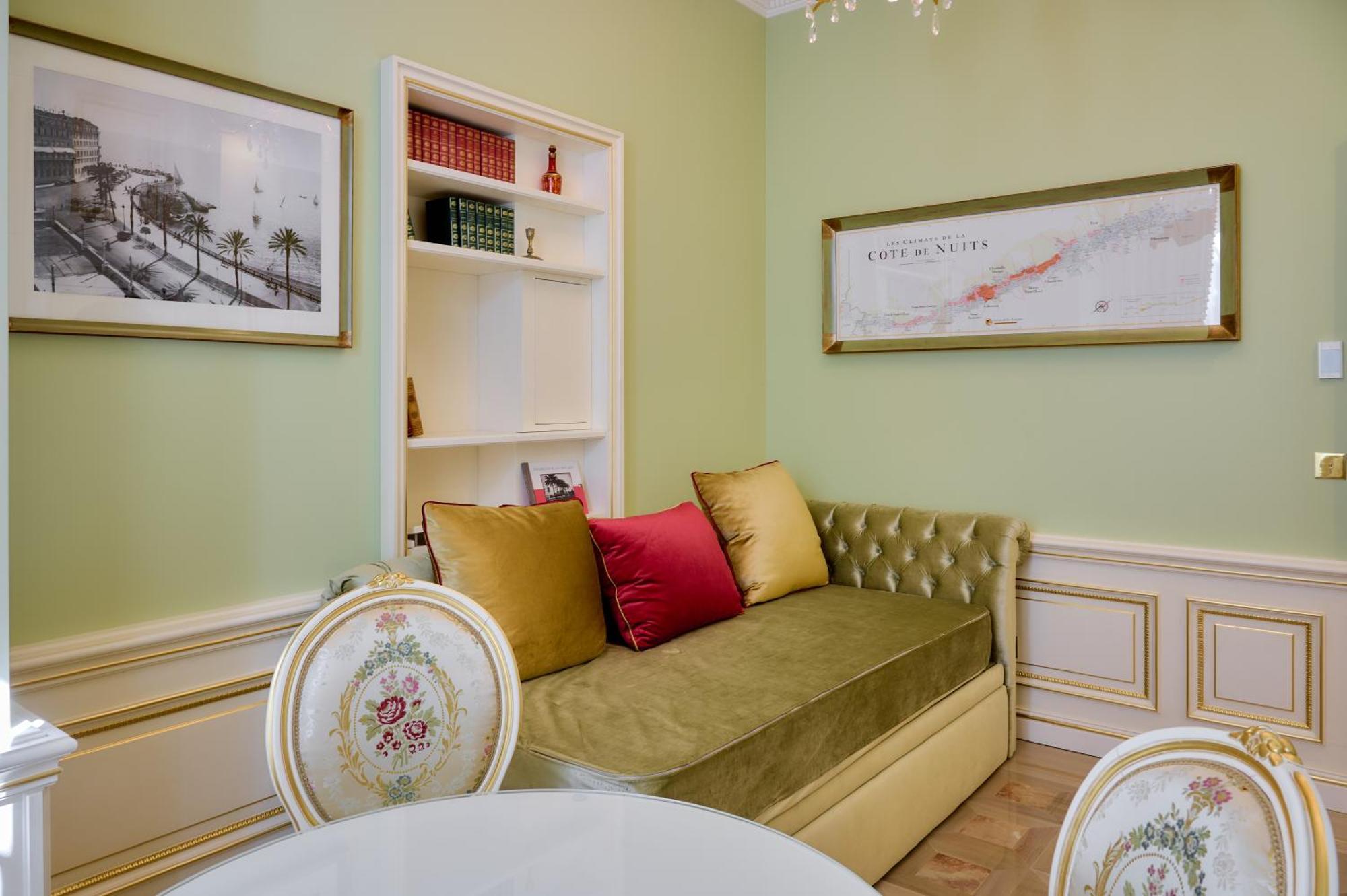 Deluxe Suite Nuits-Saint-Georges