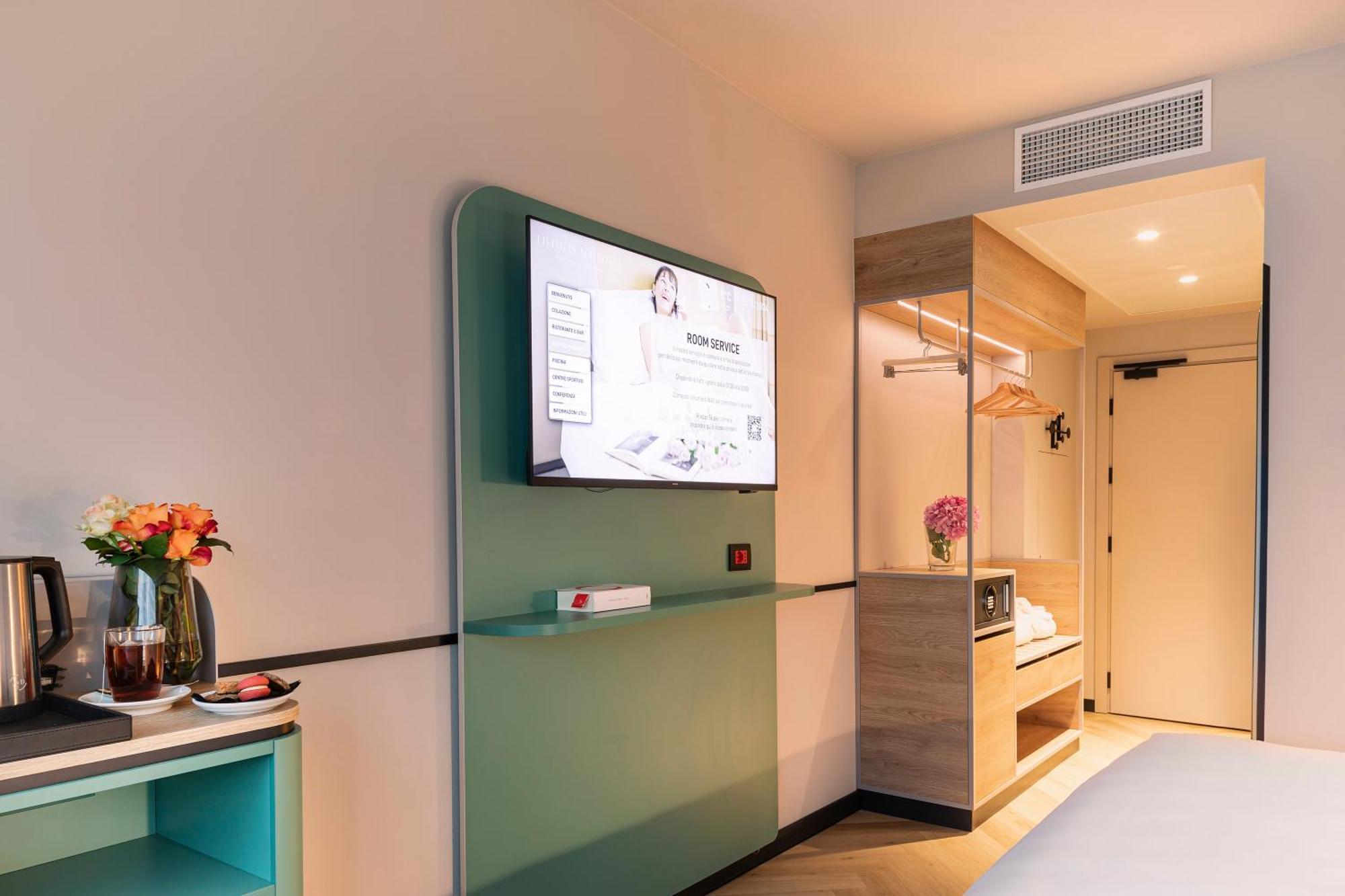 Prestige Accessible Double Room