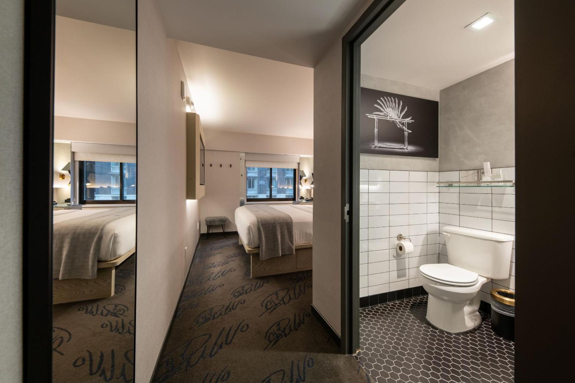 Comfort Street View Room