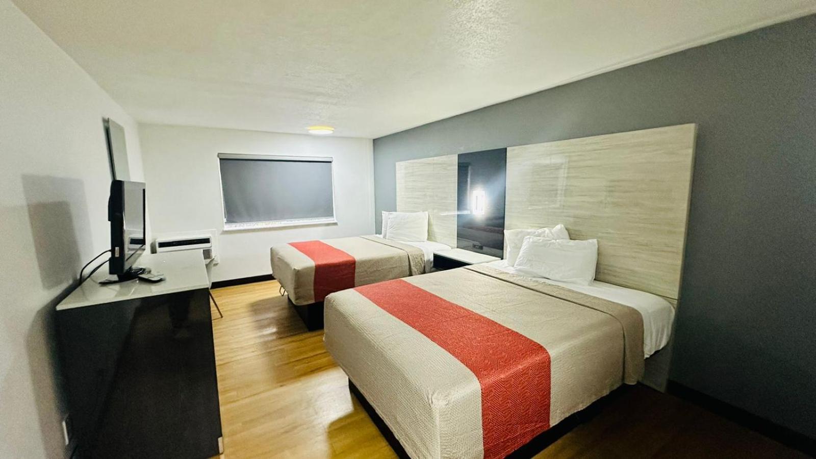 Queen Room Two Queen Beds
