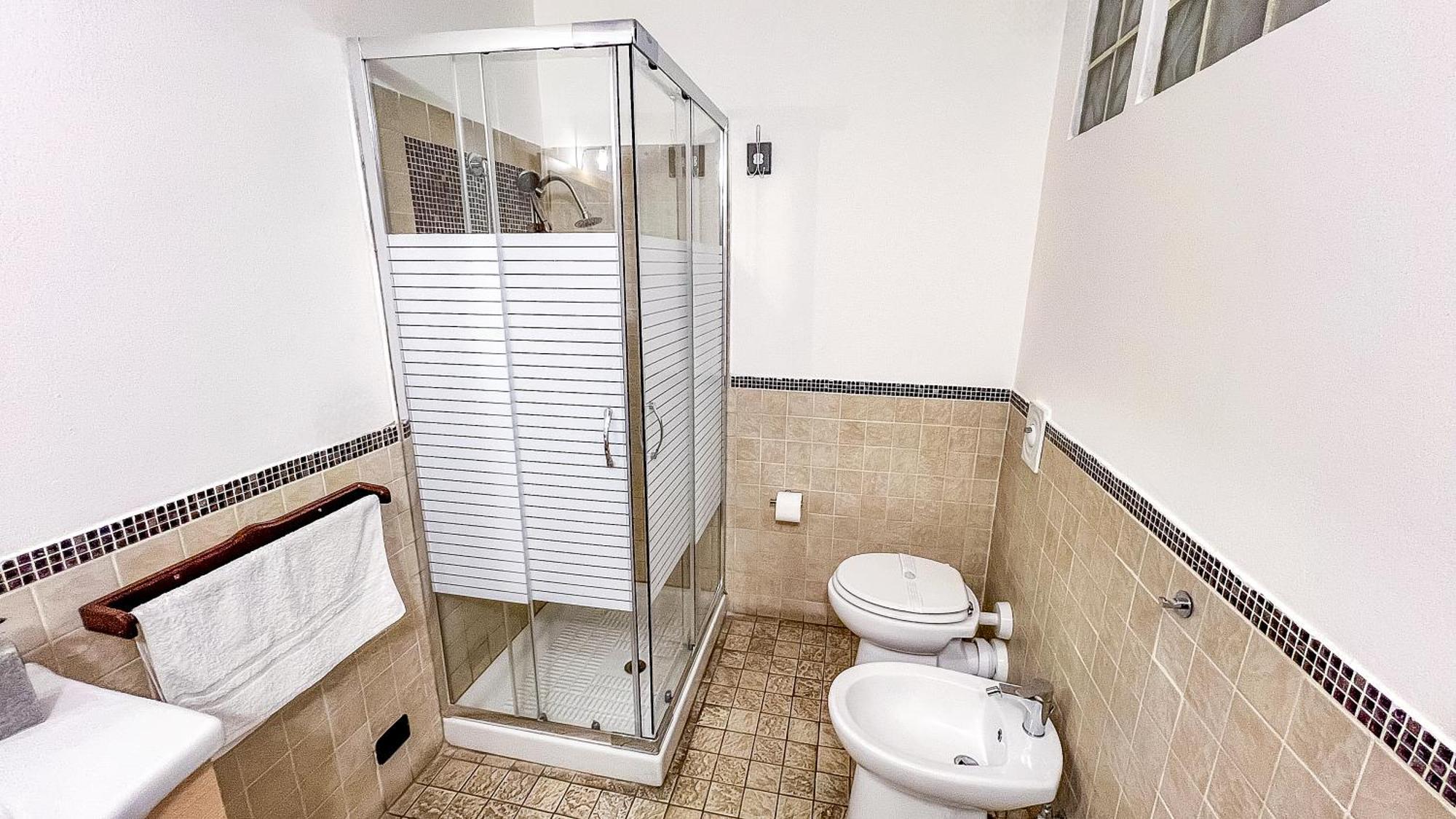 Triple Room Private External Bathroom