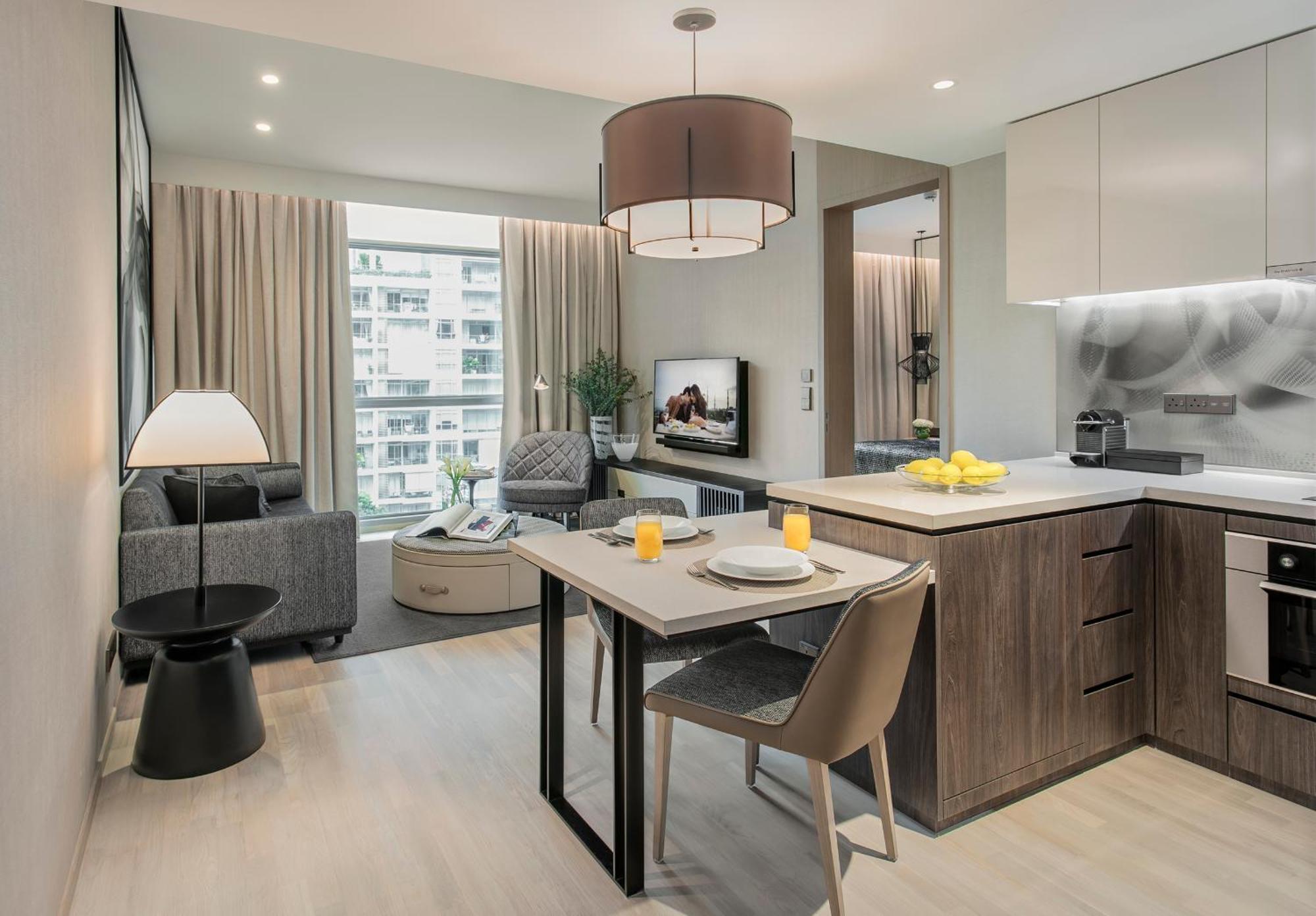 Deluxe One-Bedroom Suite