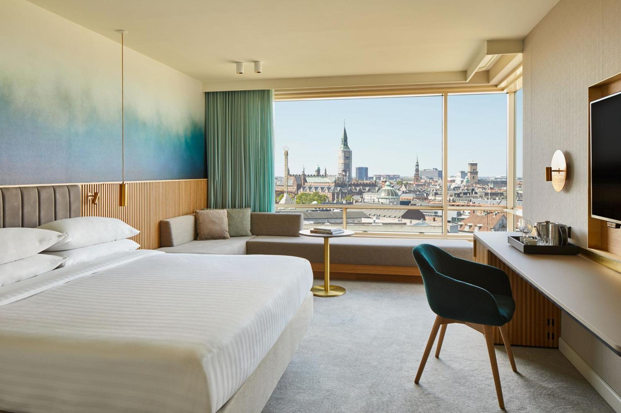 Executive Room 1 King City view