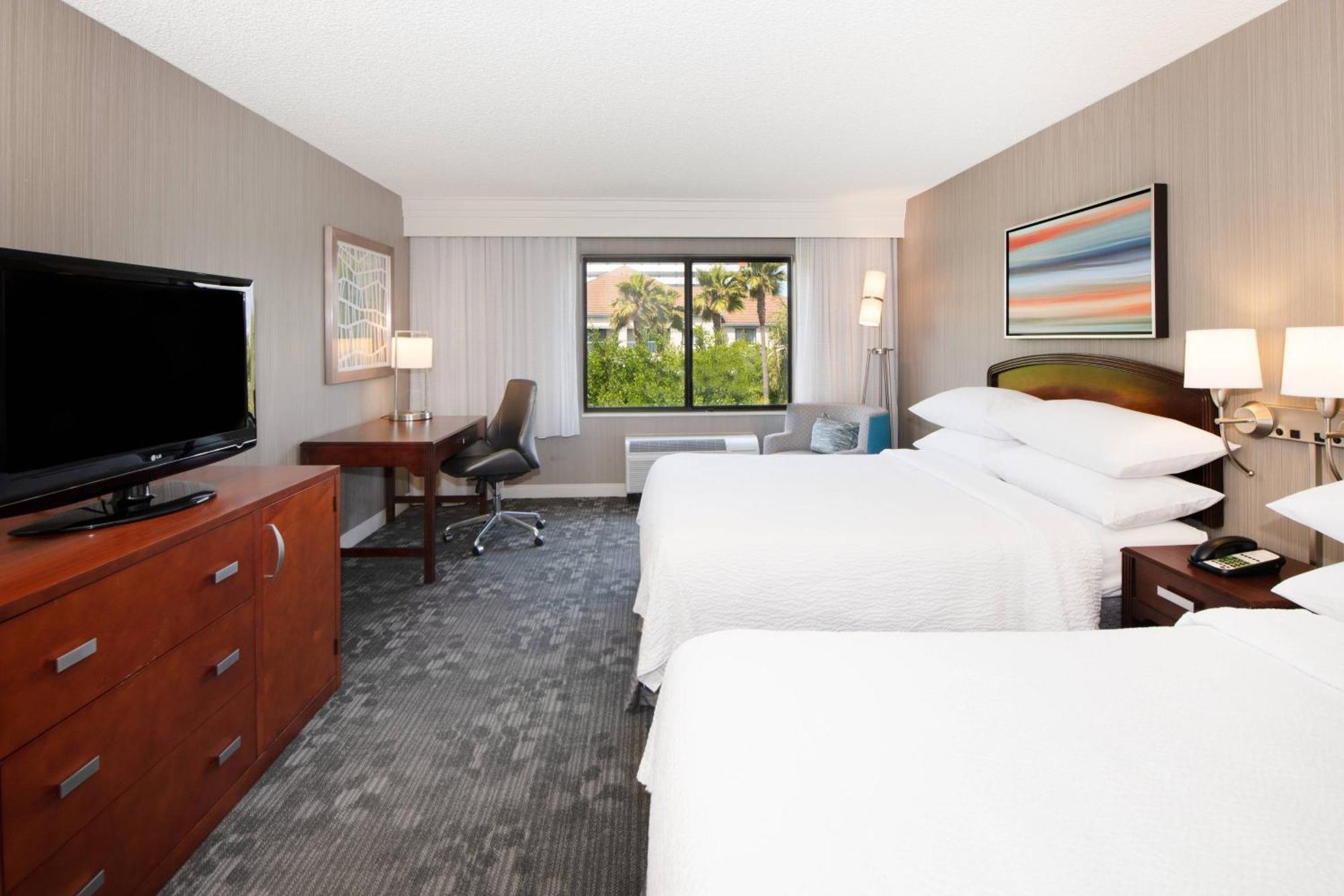 Queen Room with Two Queen Beds,1632236610:JPEG