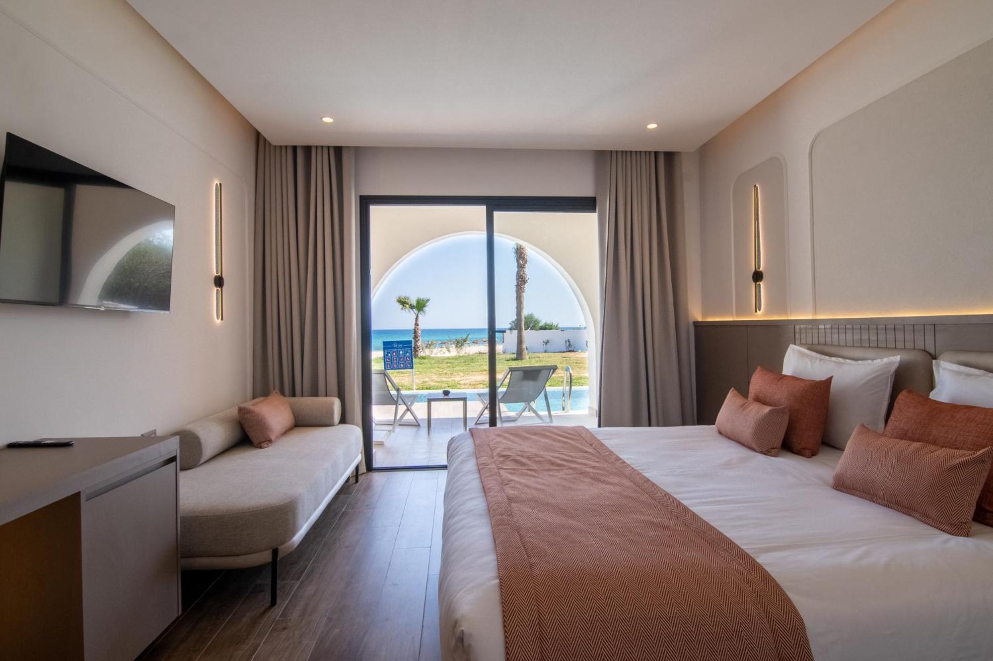 Double Room Pool View