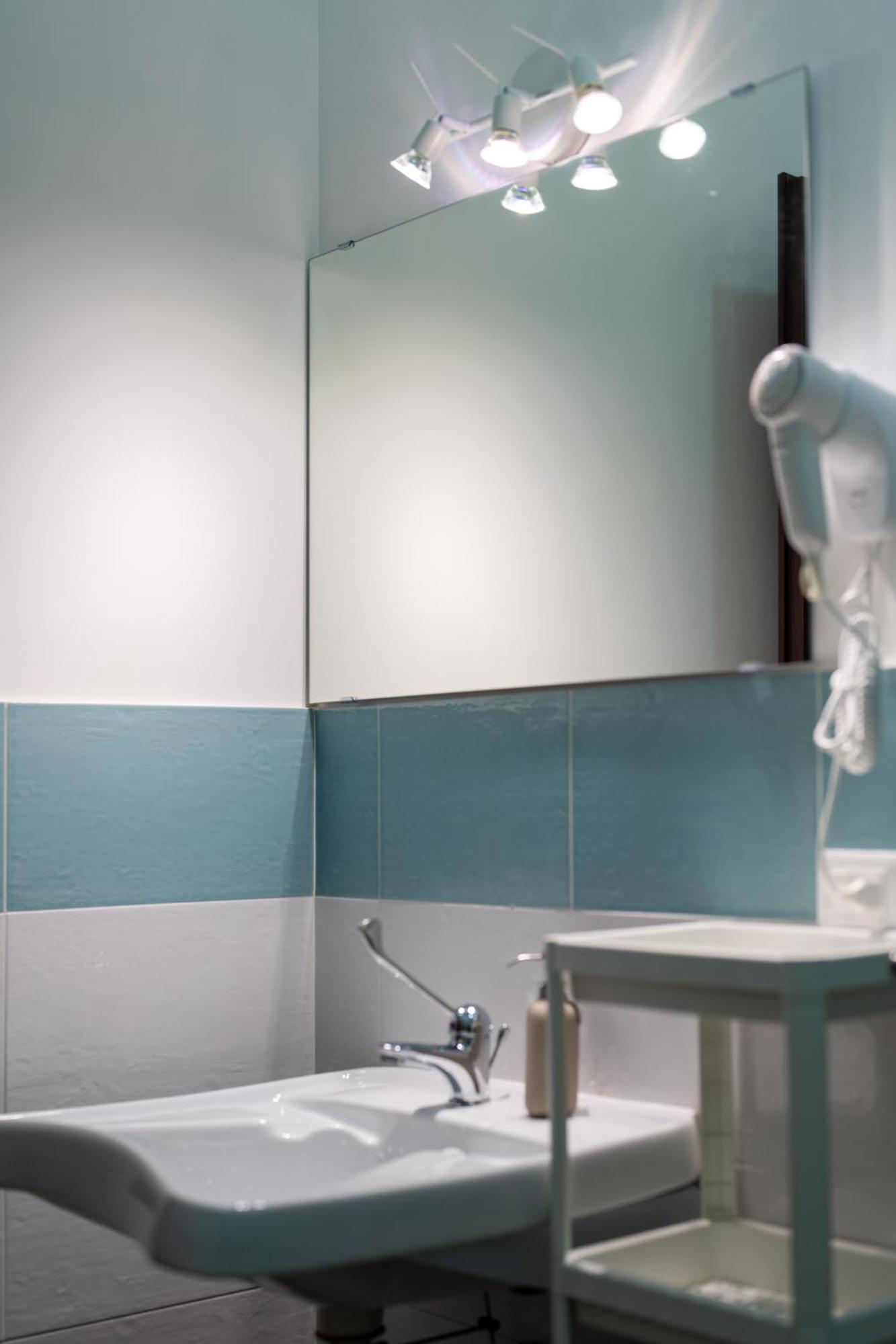 Triple Room Private Bathroom