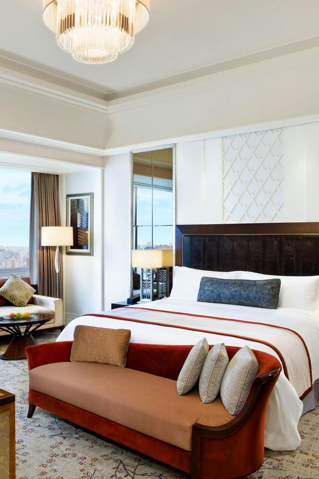 Grand Deluxe King Room