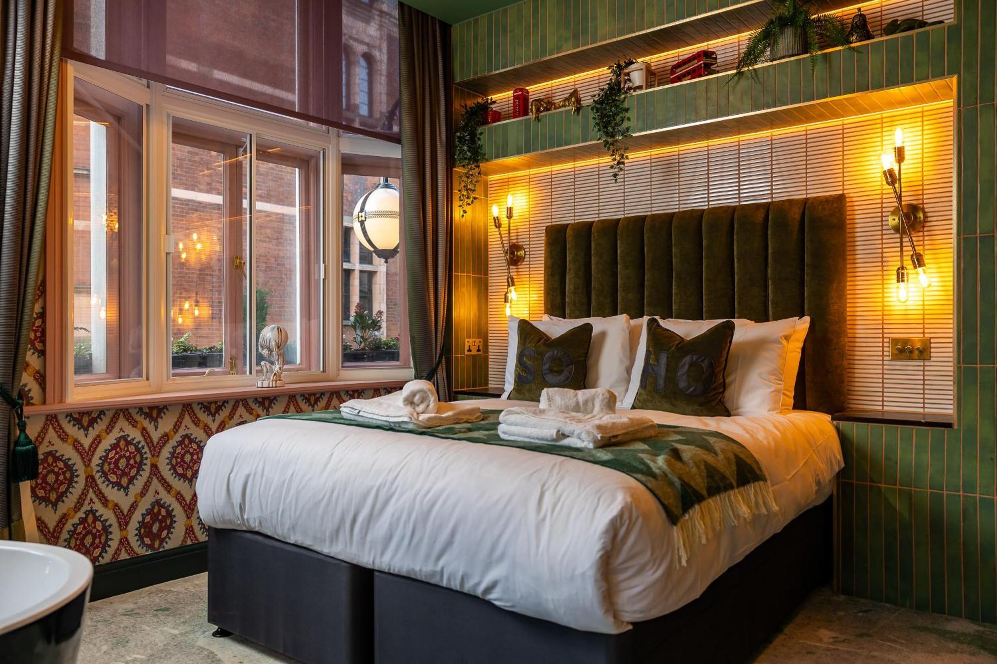 Superior King Room
