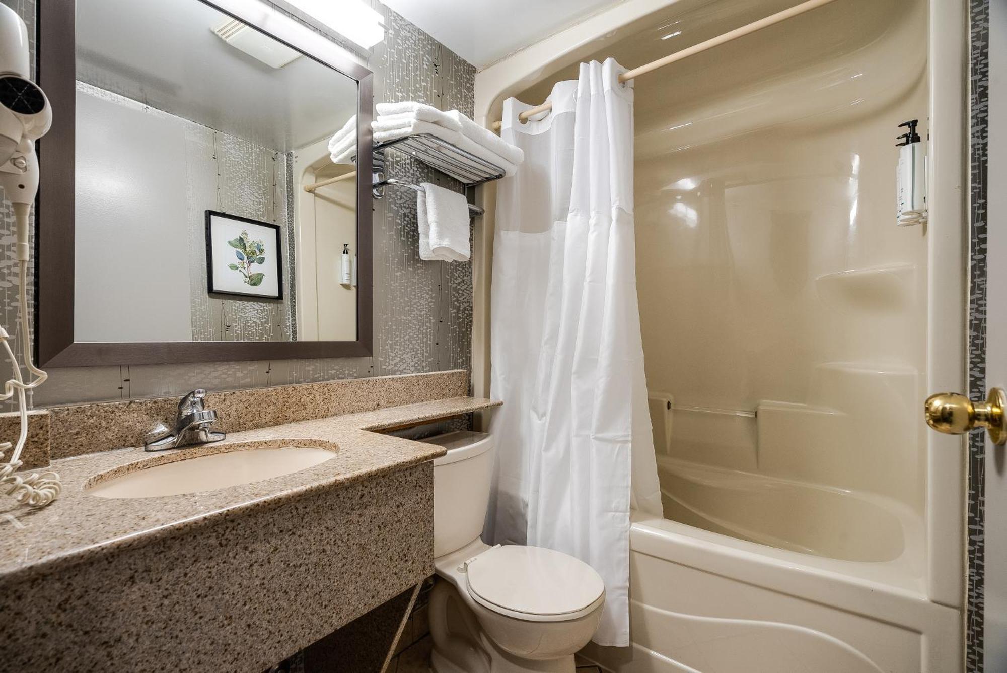 Executive Suite with Two Queen Beds,1635245837:JPEG