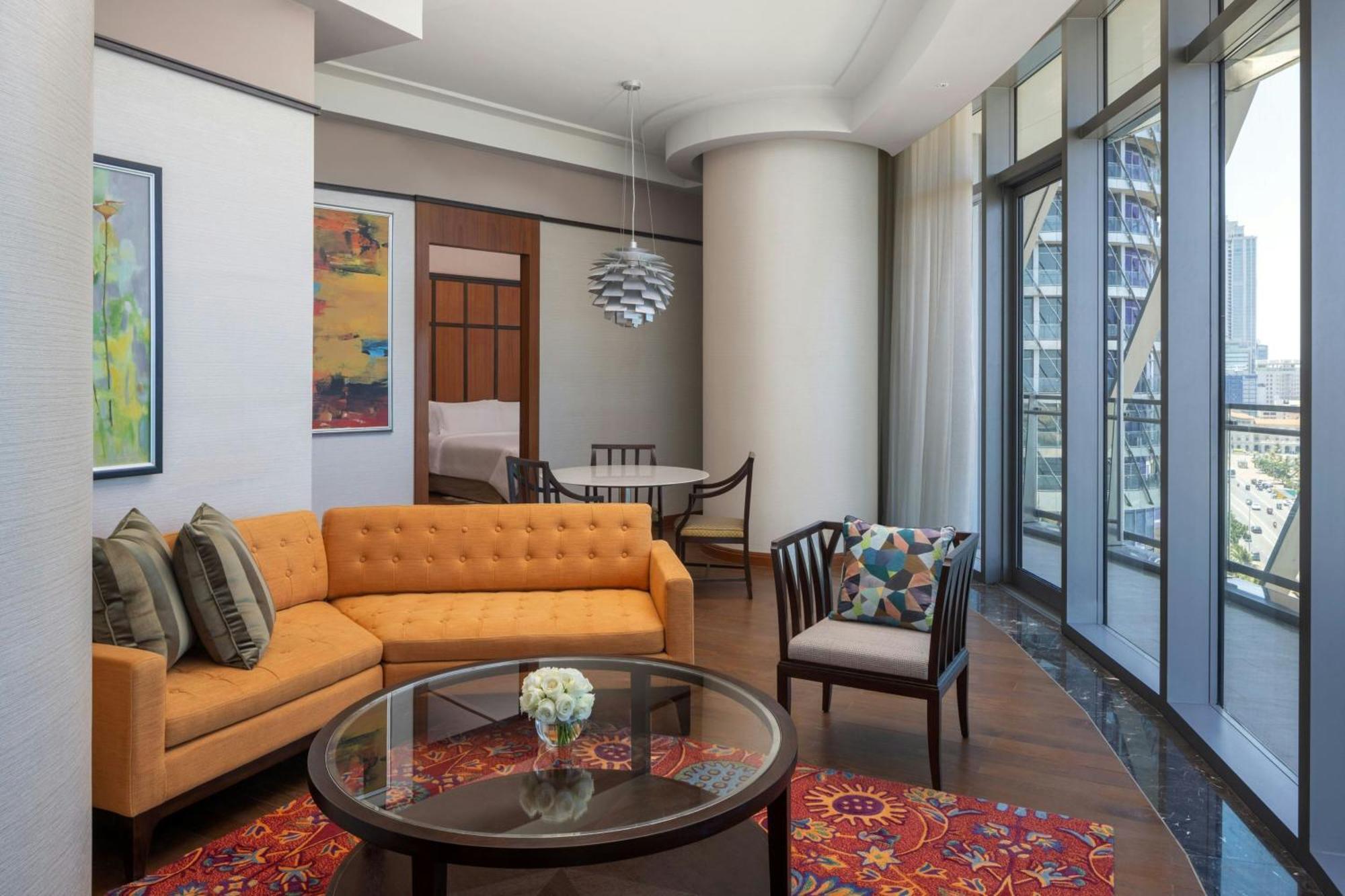 Three-Bedroom Family Apartment with Waterfront,1635895168:JPEG