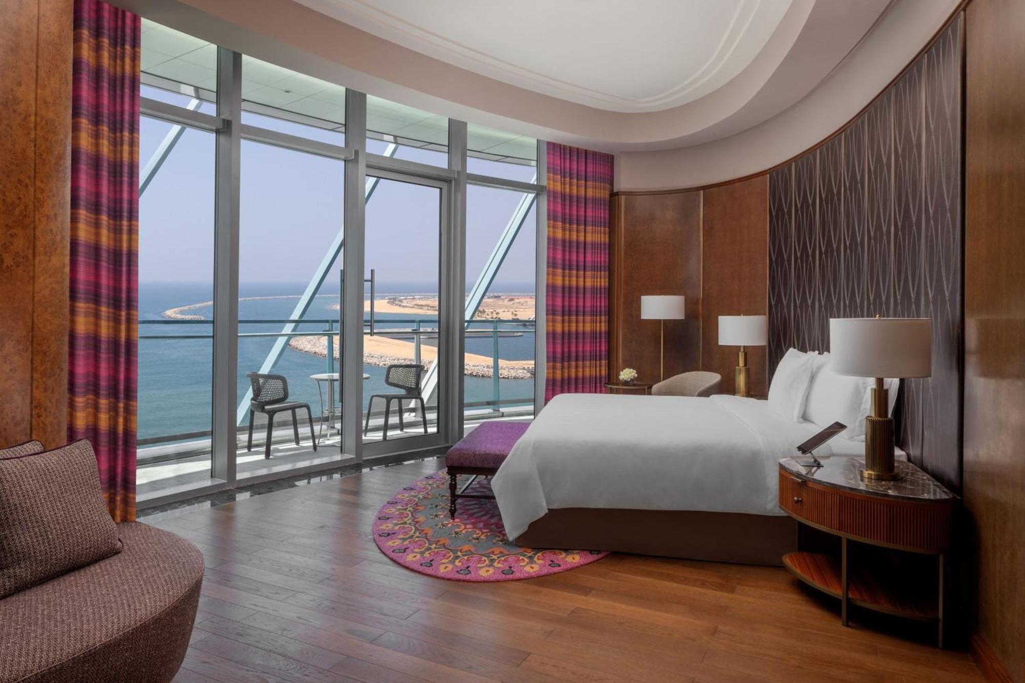Towers Suite Waterfront View Private Balcony & Luxury Hours,1635960366:JPEG