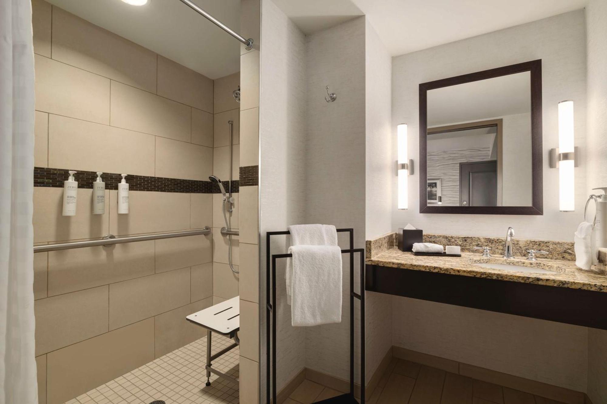 King Room Mobility Access w or Roll Shower Non-Smoking
