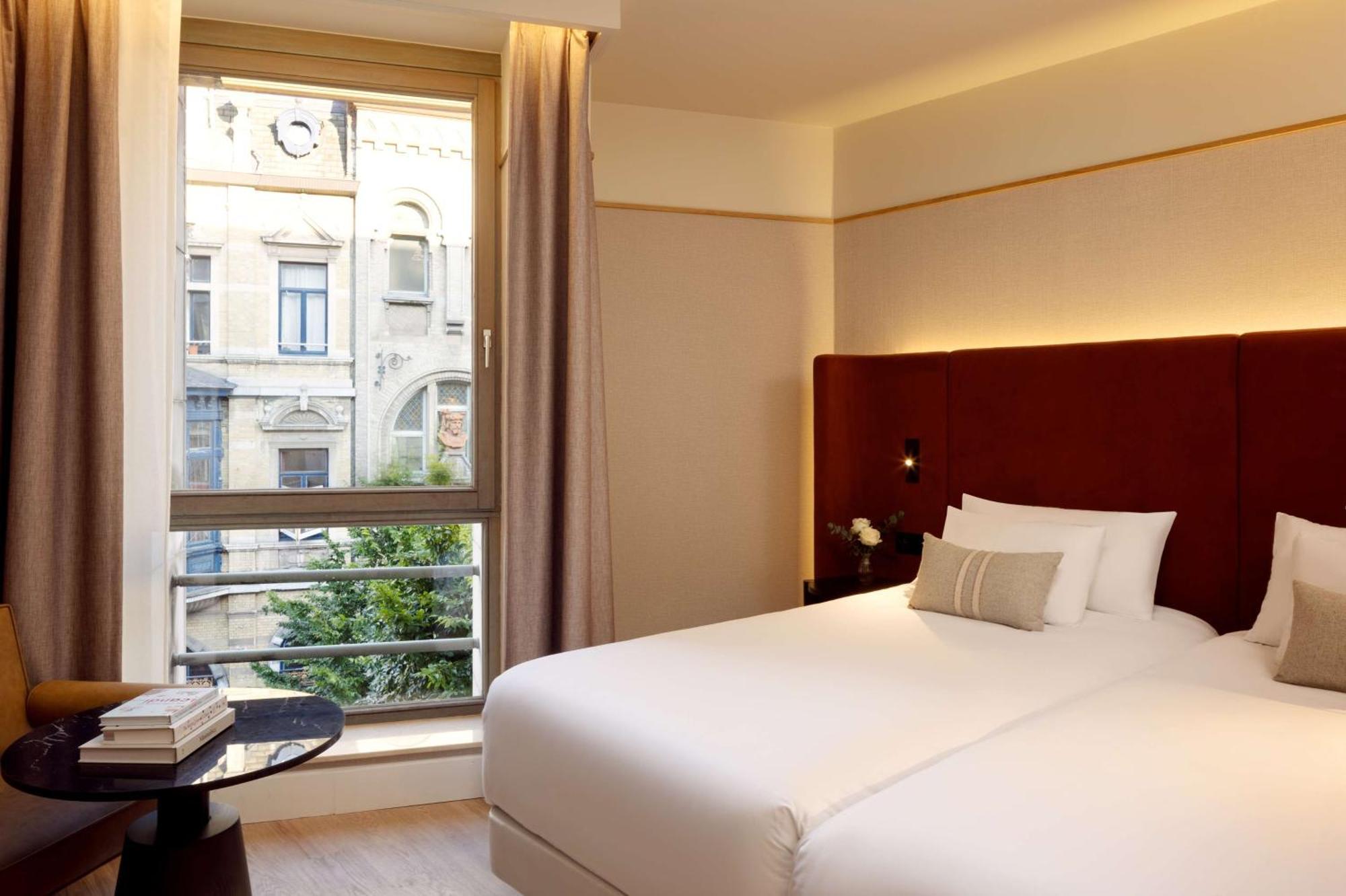Superior Room View