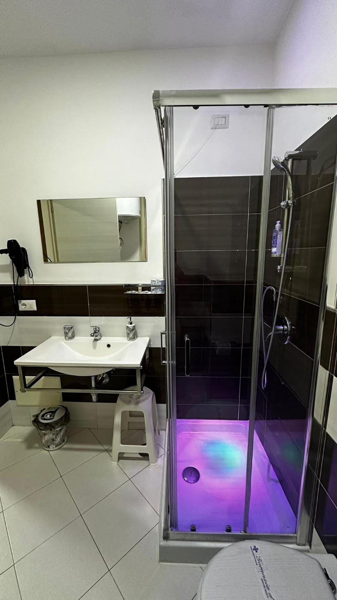 Double Room Private Bathroom