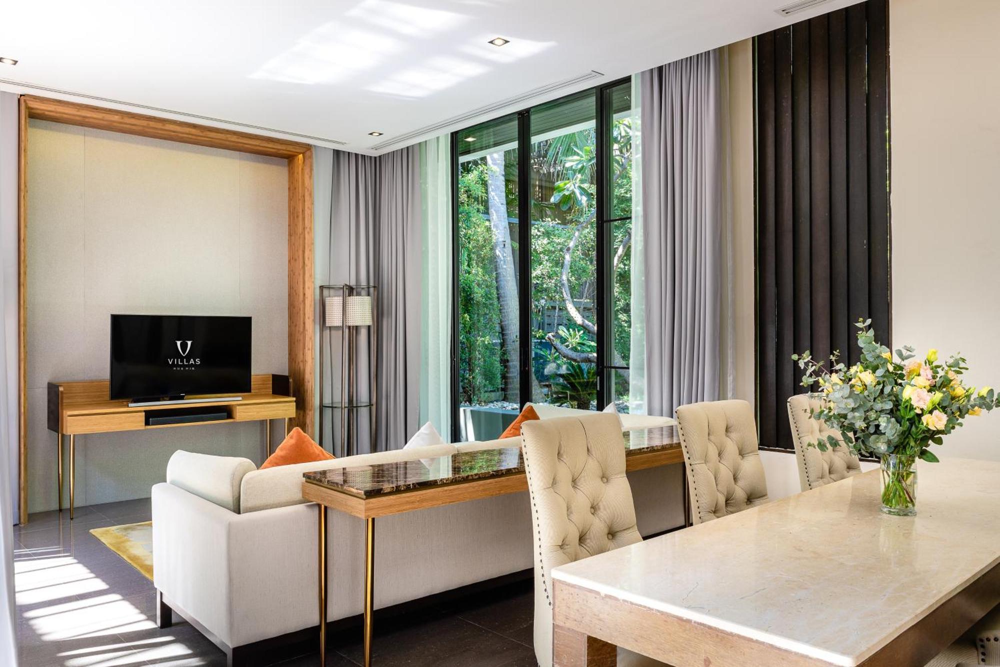 One-Bedroom Pool Villa 24-hour butler service
