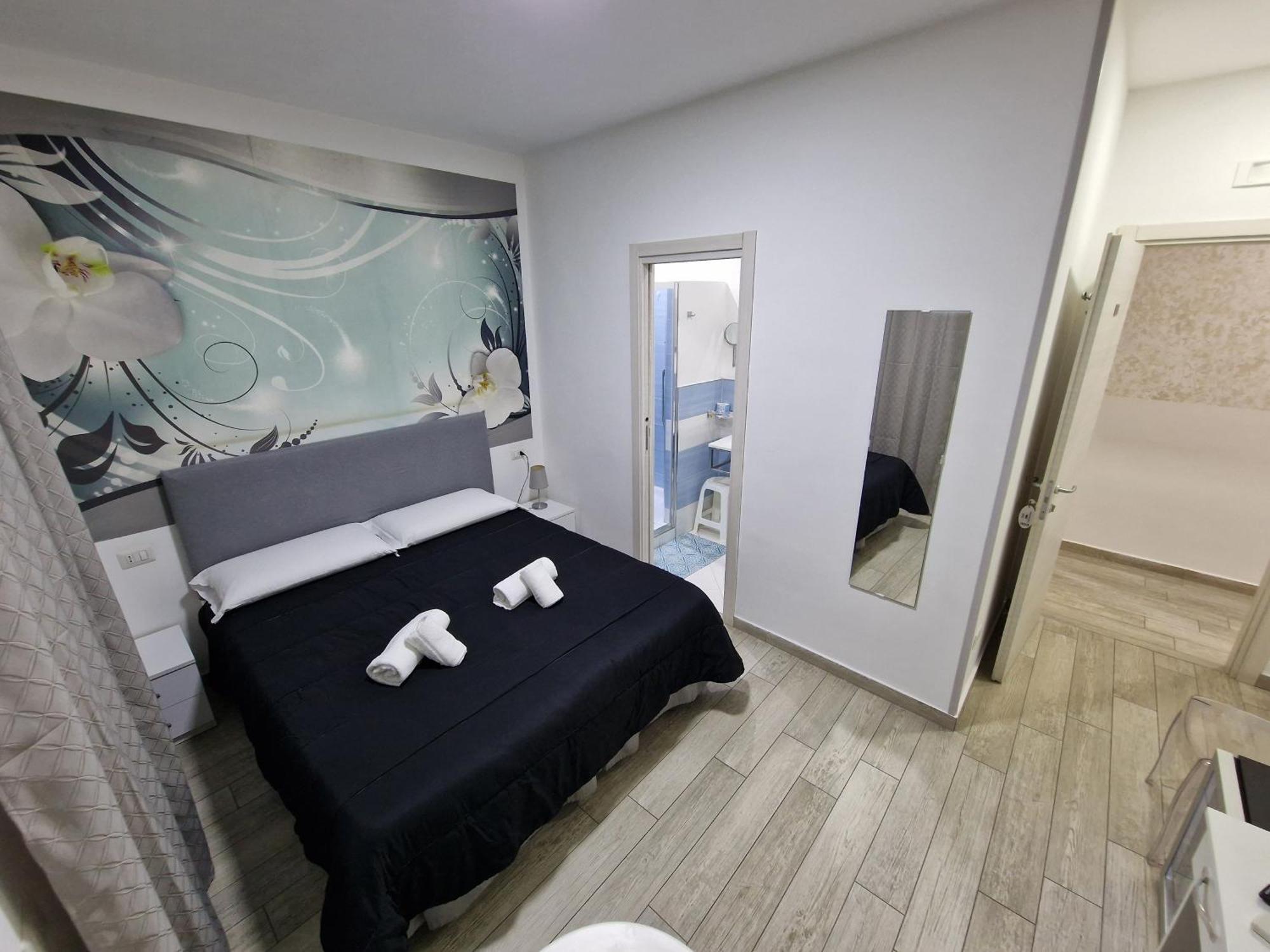 Double Room Private Bathroom