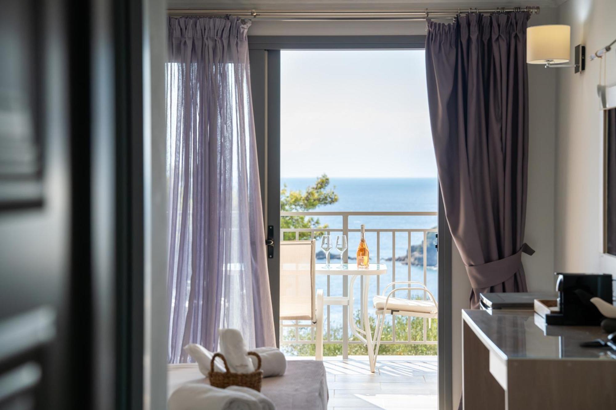 Superior Double Room,1641051671:JPEG