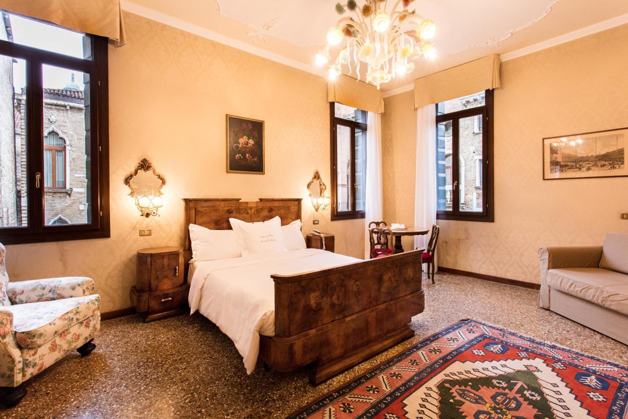 Deluxe Double or Twin Room Garden View