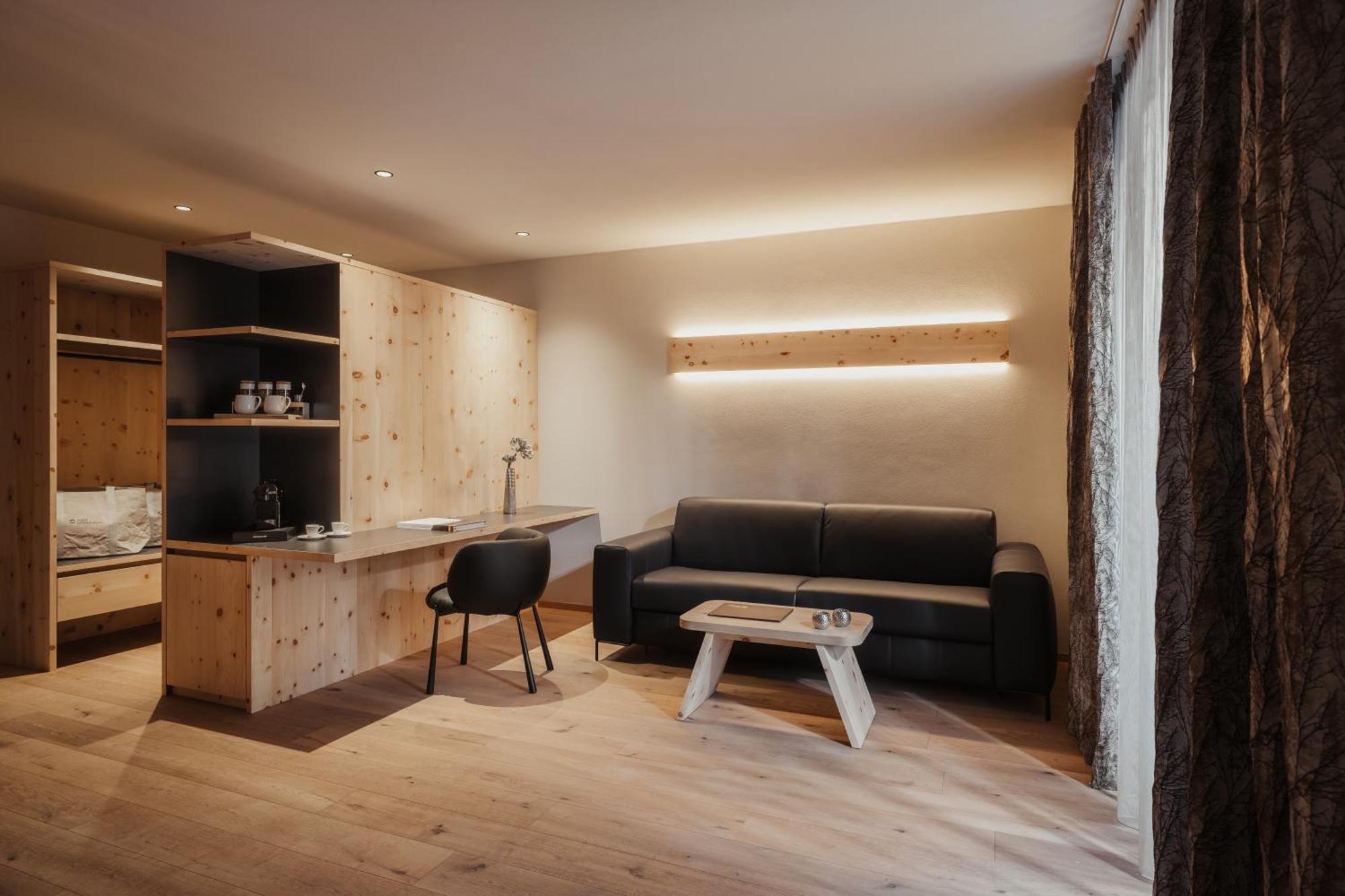 Queen Suite