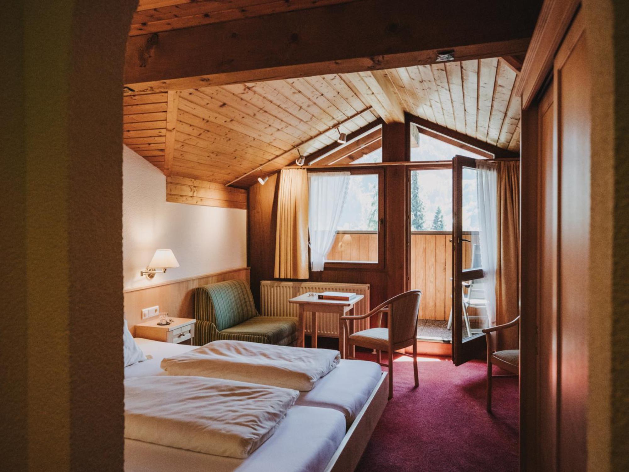 Comfort Double Room Balcony Mountain View
