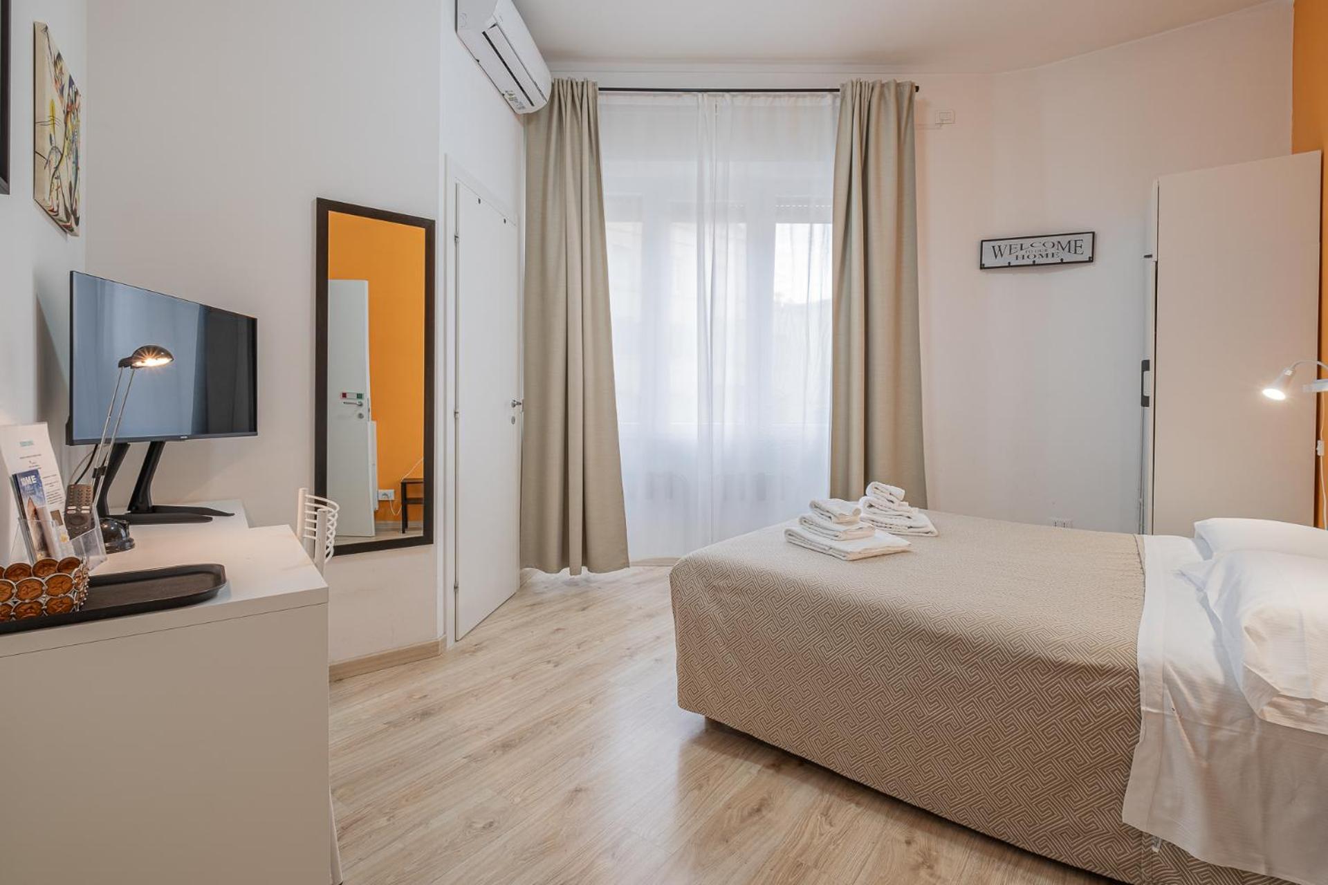 Double Room Private Bathroom