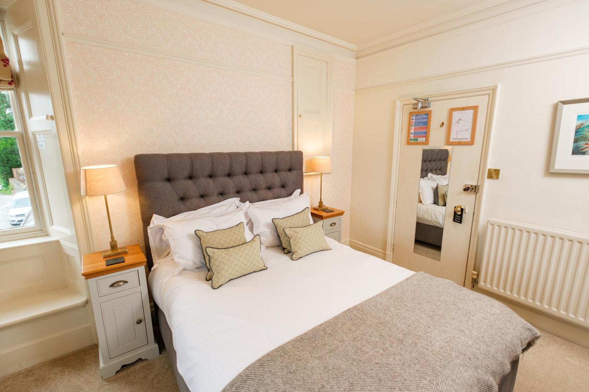 Premium Double Room,1646334343:JPEG