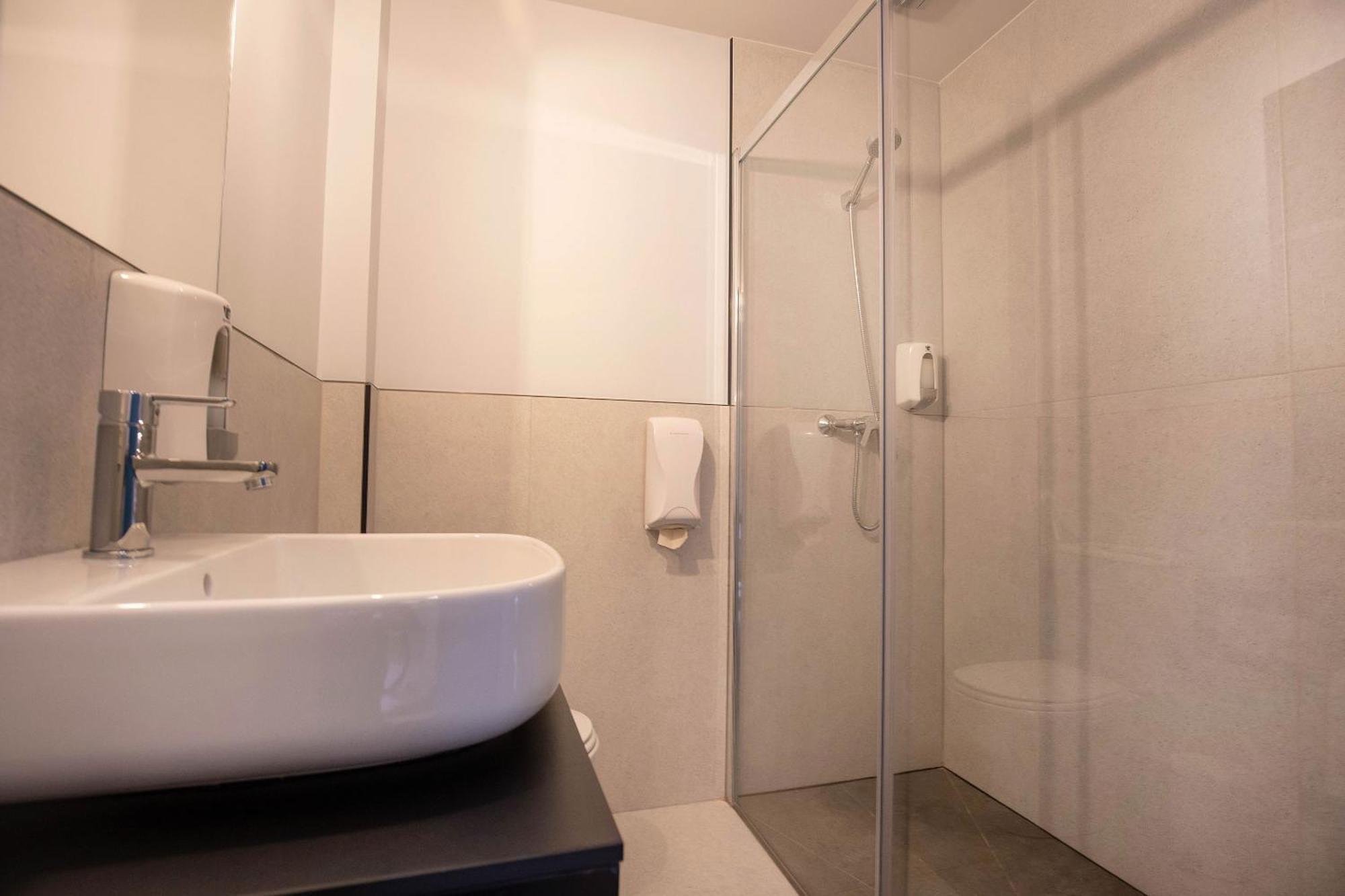 Double or Twin Room Private Bathroom