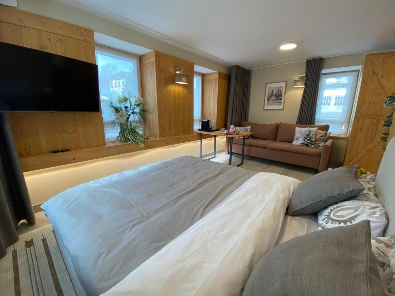 Apartment Mountain View