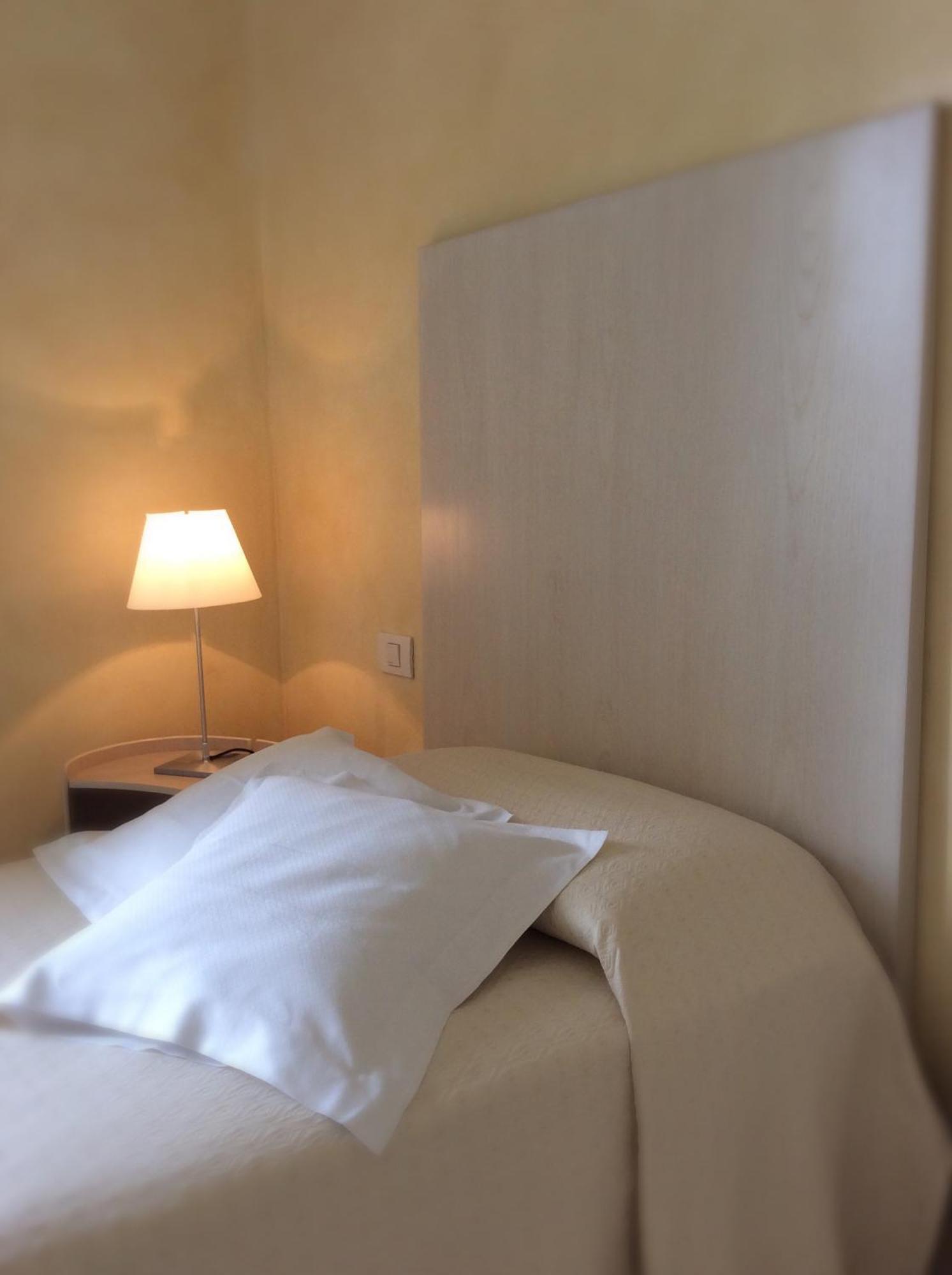 Single Room,1706779941:JPEG