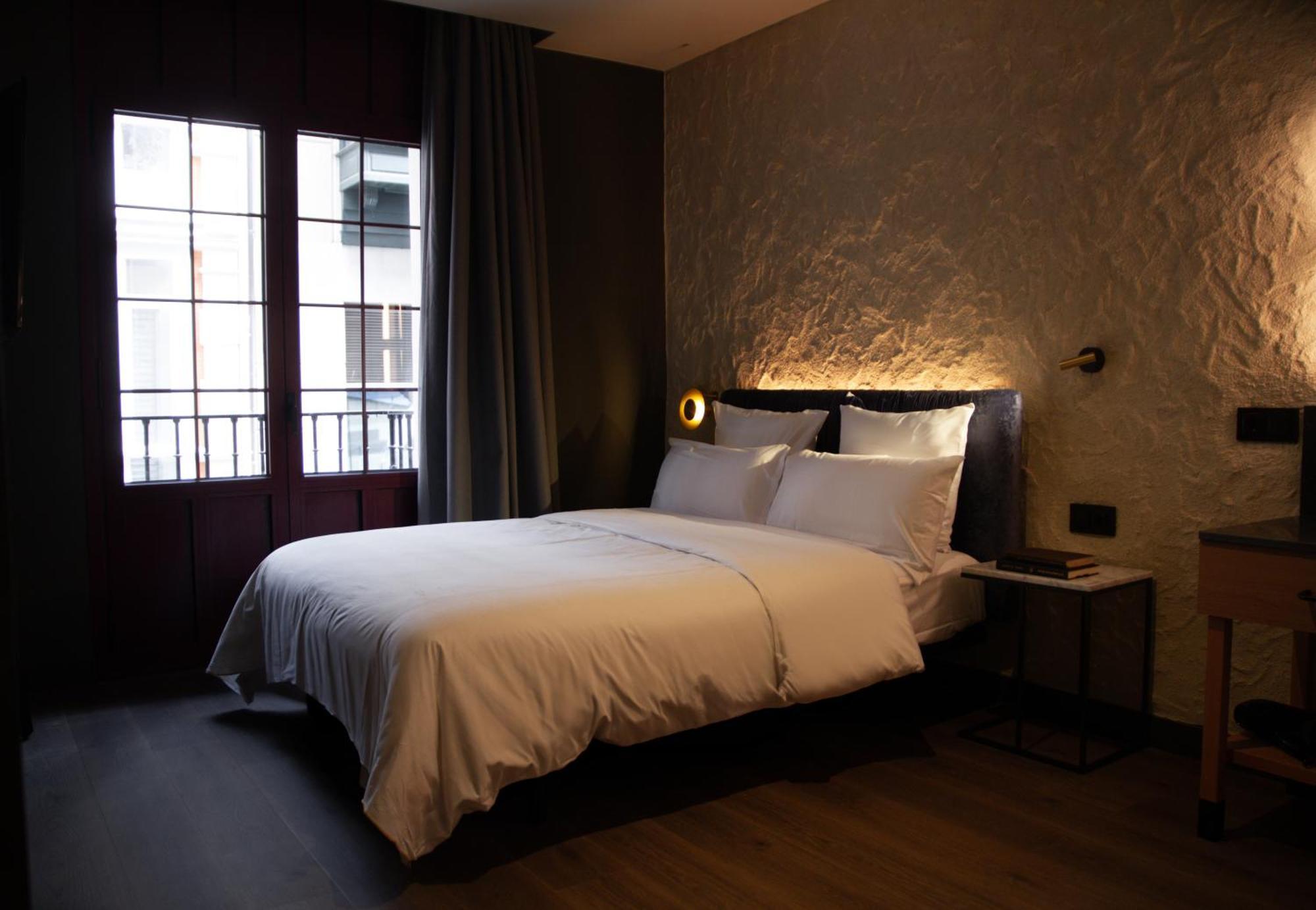 Double Room with Balcony,1650193448:JPEG