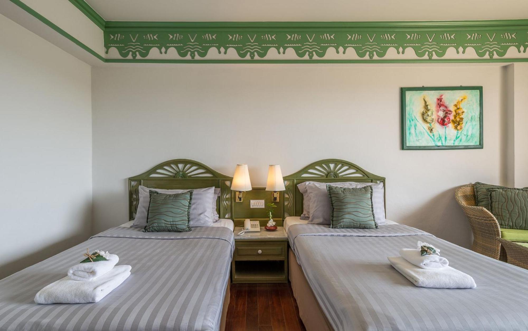 Deluxe Twin Room
