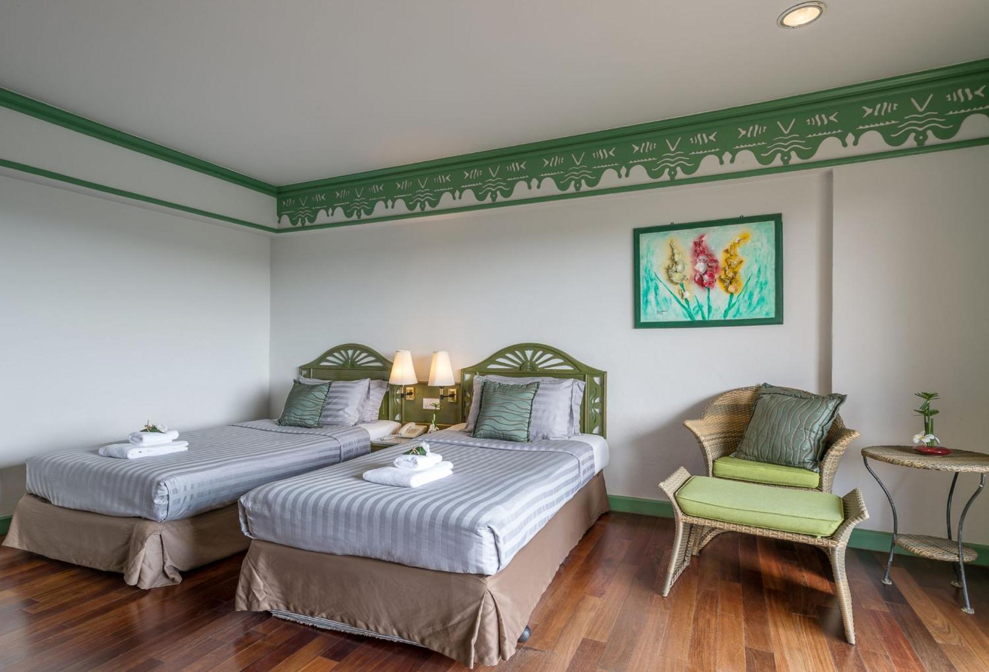 Deluxe Twin Room