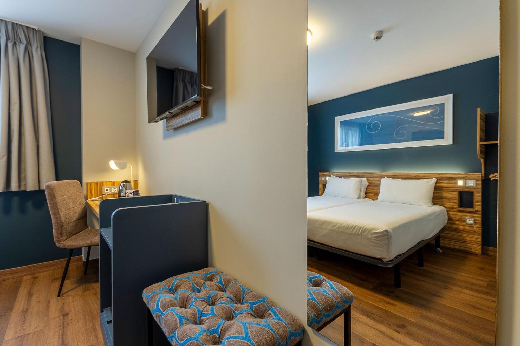 Double or Twin Room Disability Access