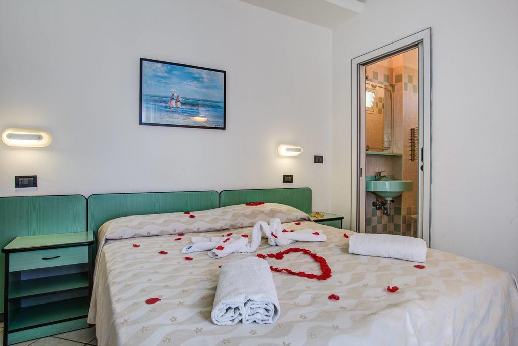Double or Twin Room,165473145:JPEG