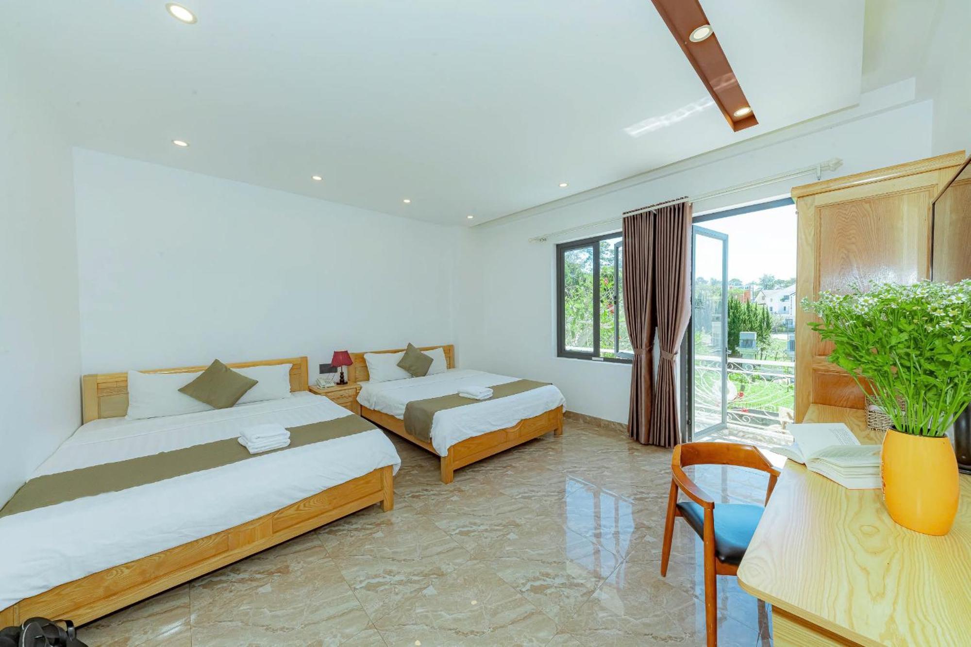 Quadruple Room with Balcony