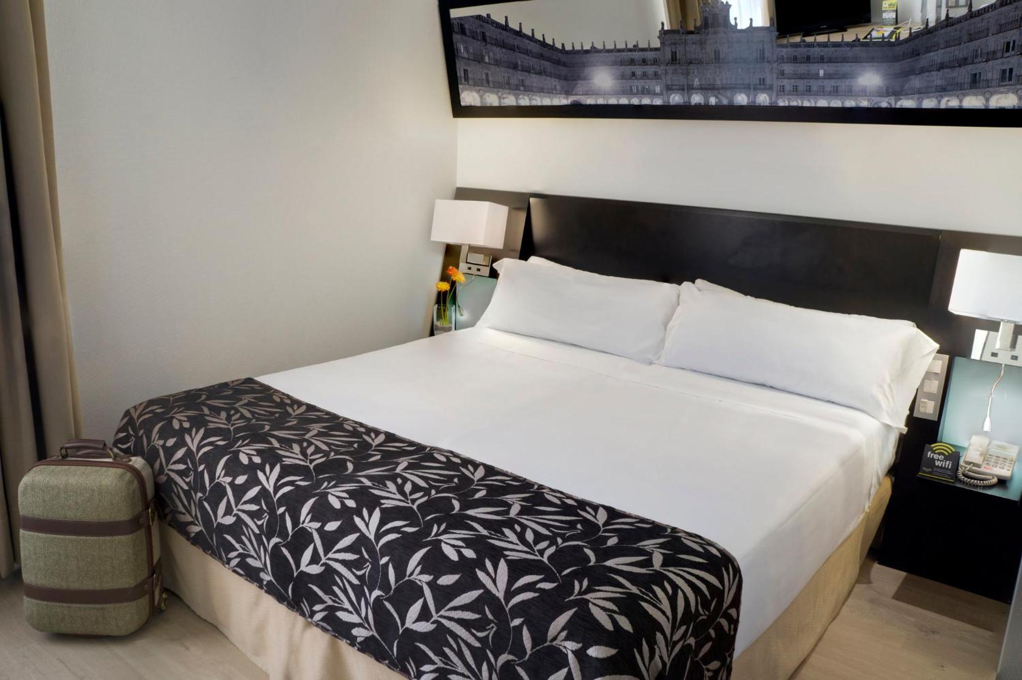 Twin Room,1656170241:JPEG