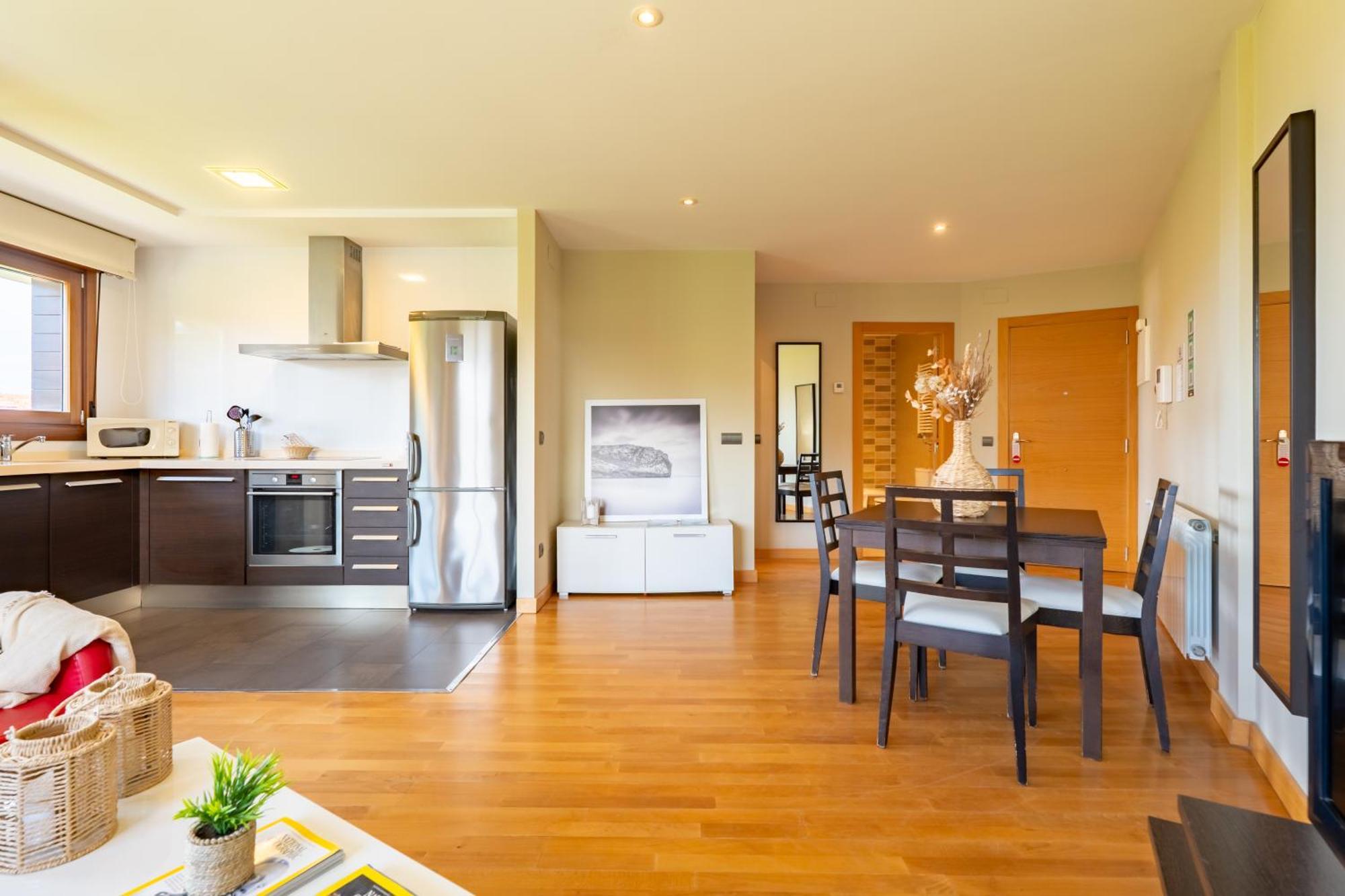 One-Bedroom Apartment with Sofa Bed (4 Adults),1656171893:JPEG