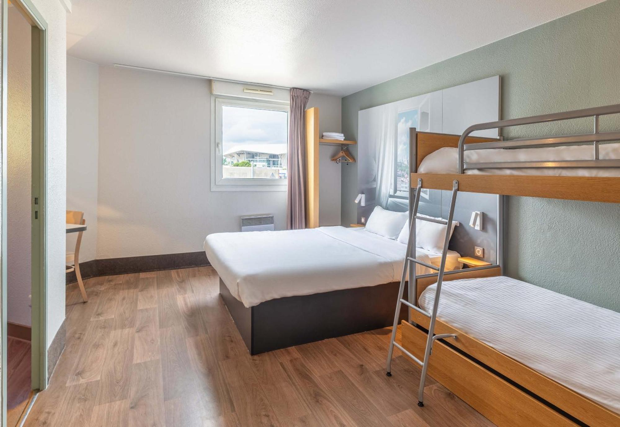 Quadruple Room Non-Smoking