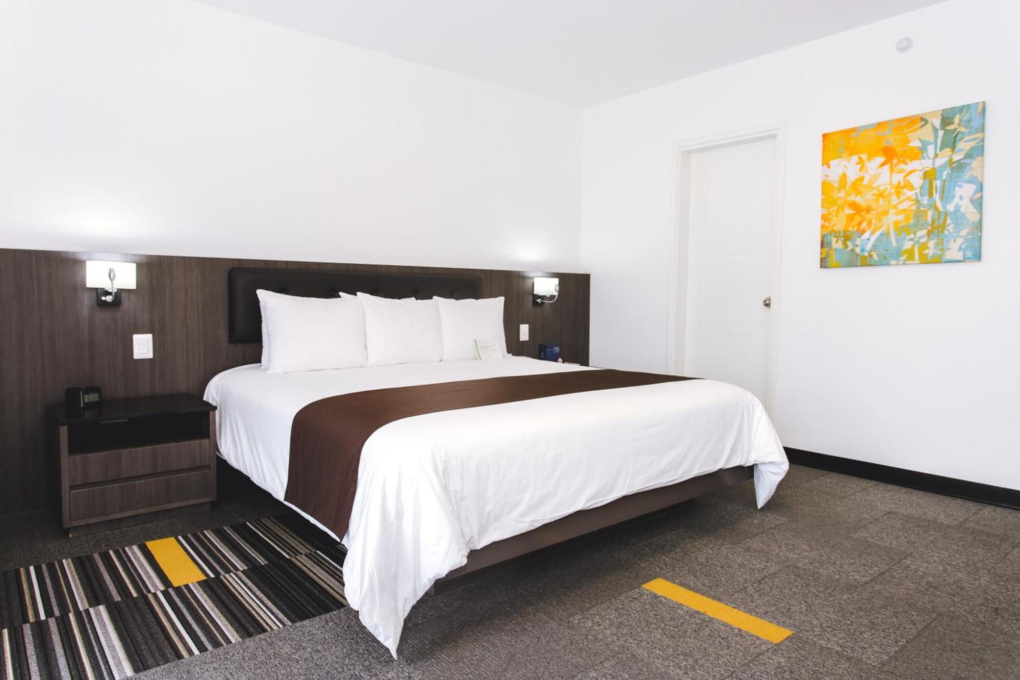 Matrimonial Estandar 1 Queen Bed Non-Smoking