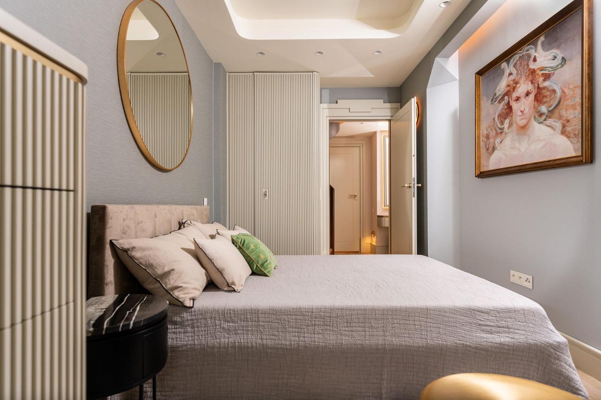 Three-Bedroom Premium Apartment