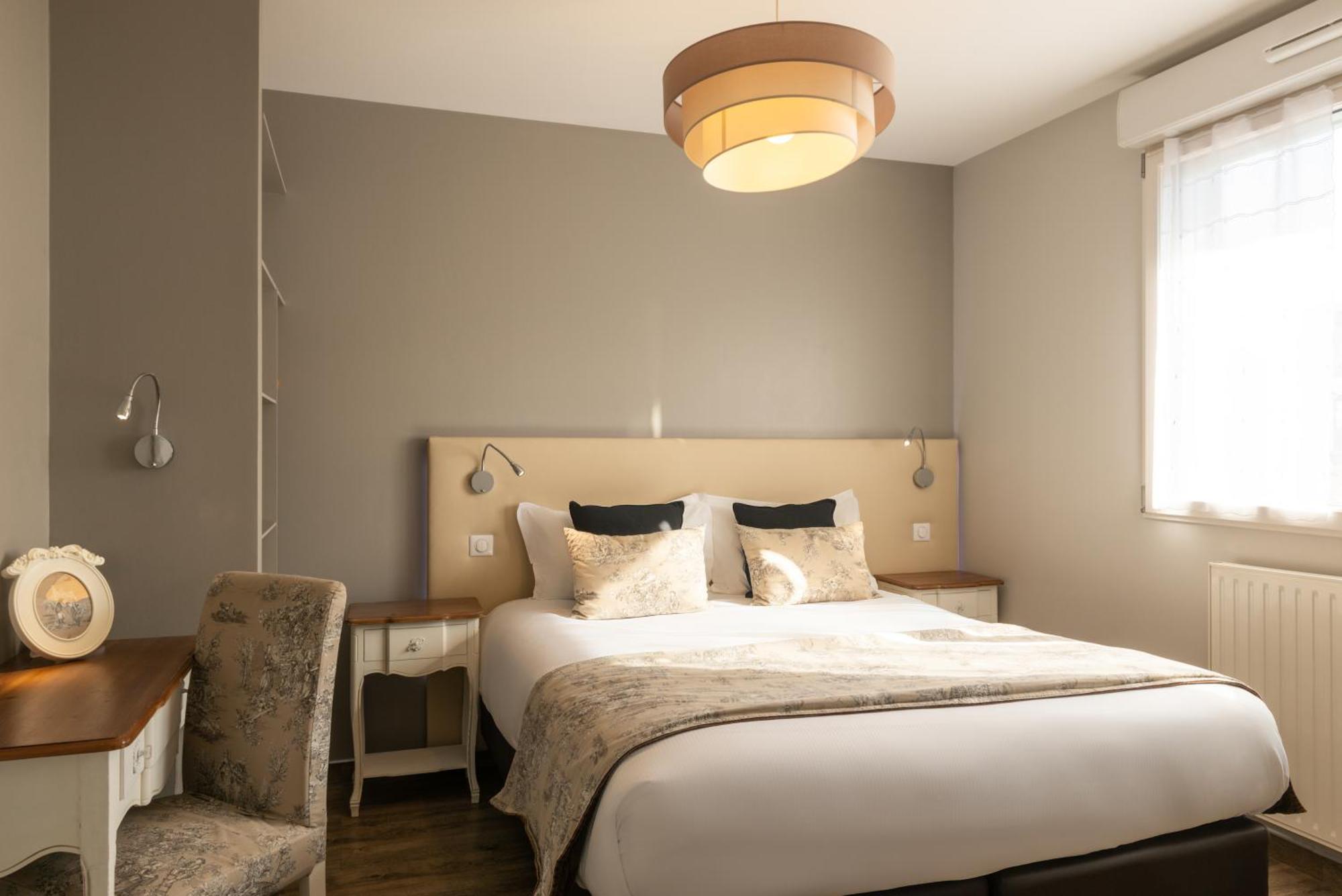 Chambre Confort - Vue sur Ville