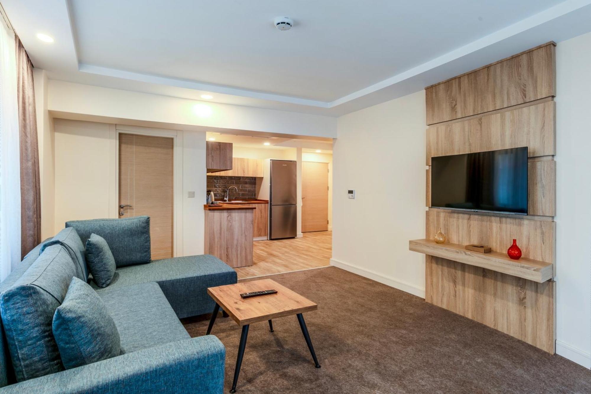 Deluxe Double Room,1659701715:JPEG