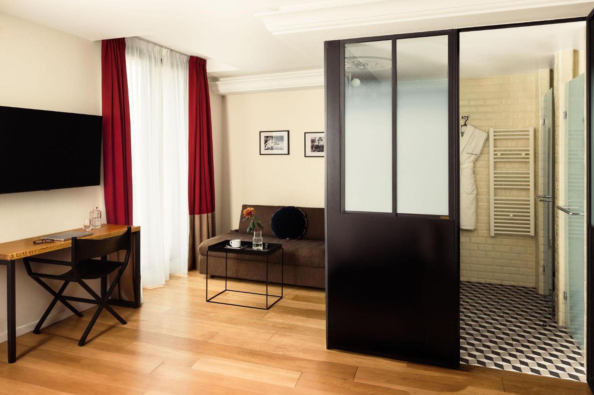 Executive Double Room (Studio D'Artiste),1661109154:JPEG