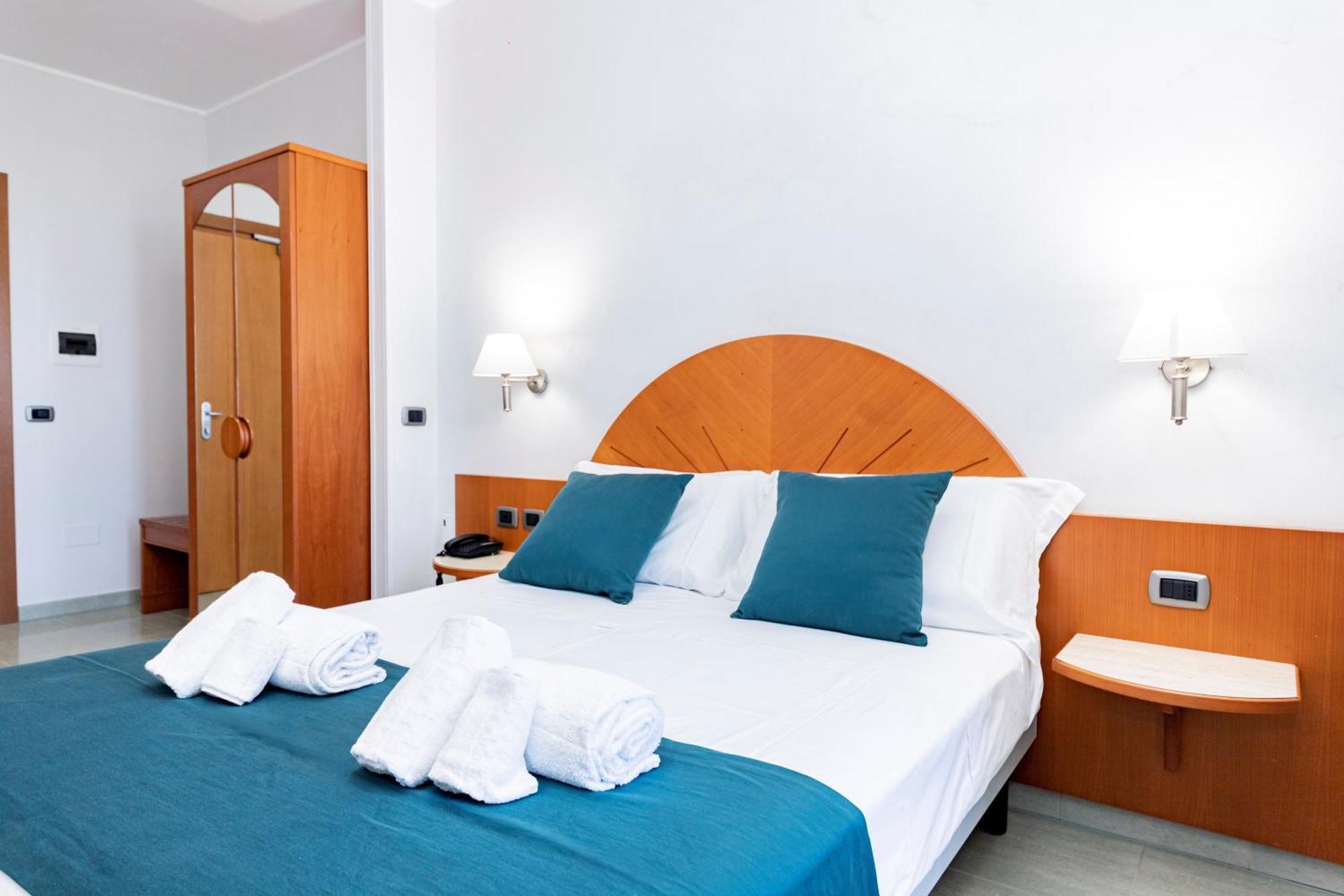 Quadruple Room Sea View