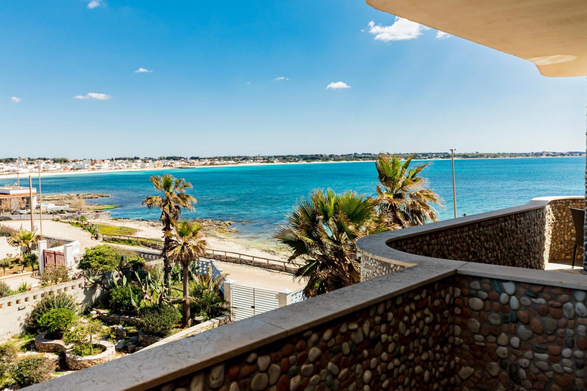 Deluxe Double Room Side Sea View