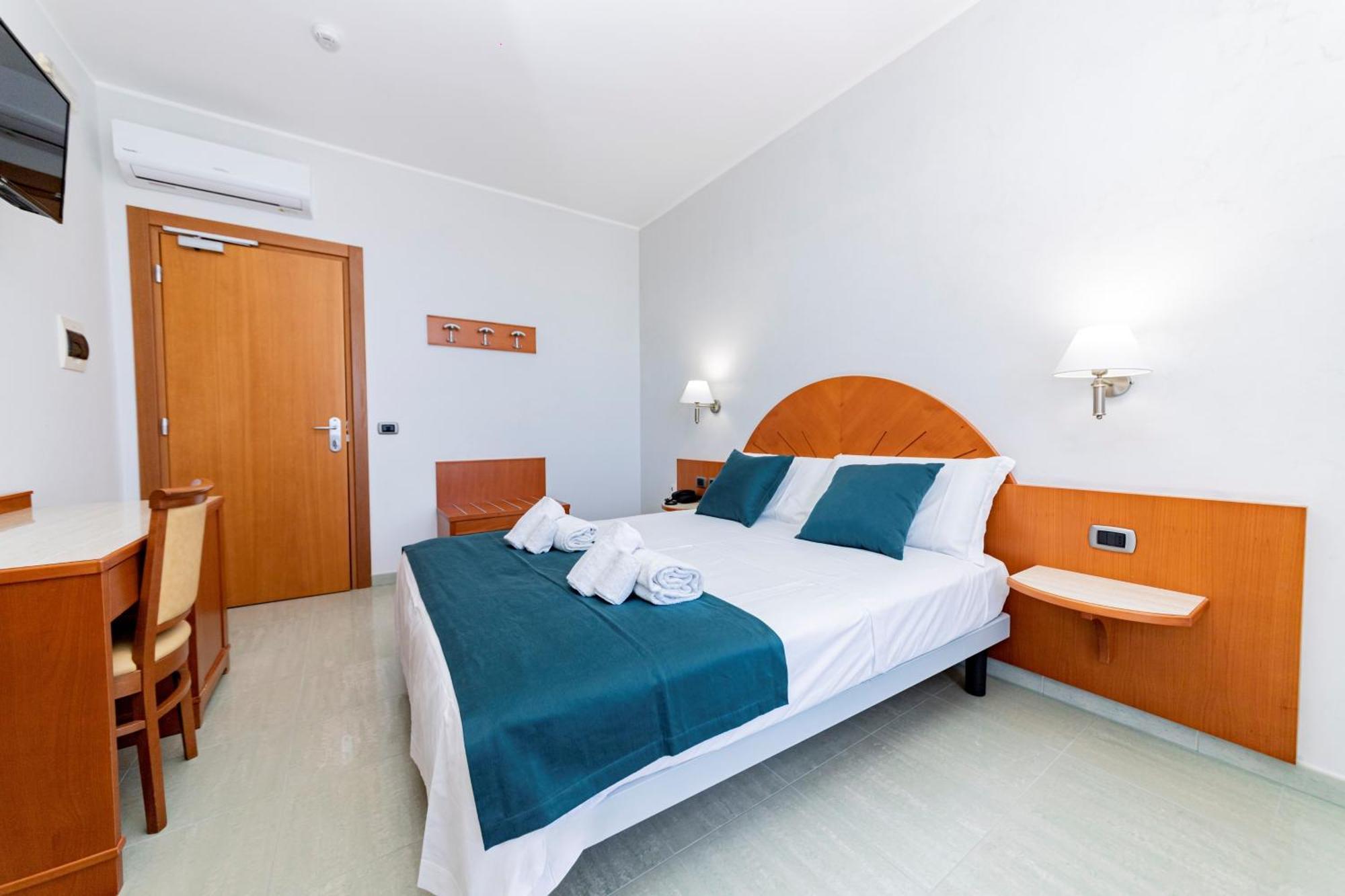 Double Room Balcony Sea View