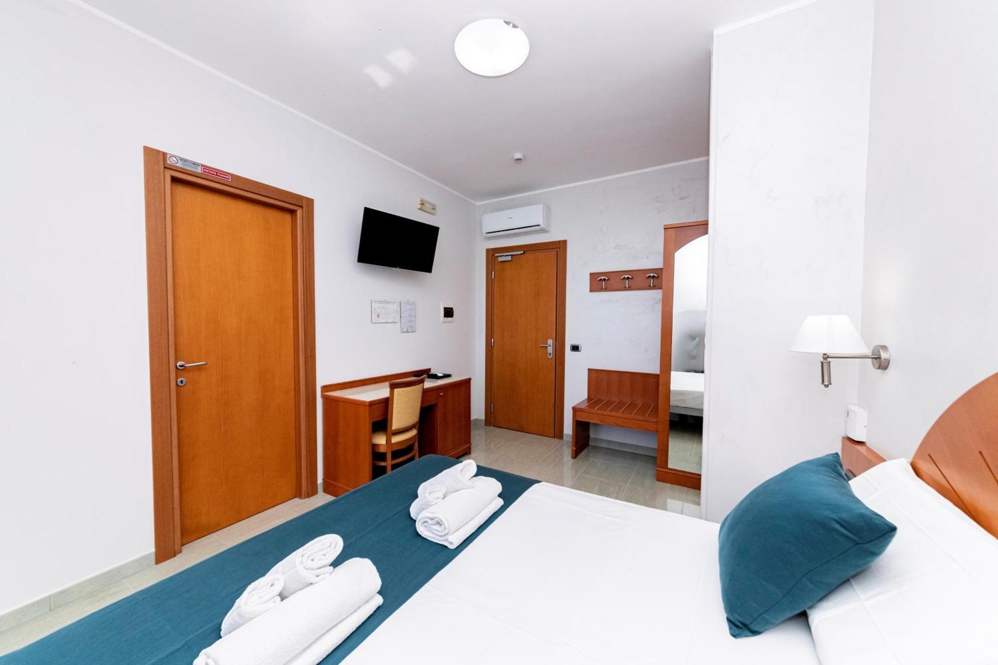 Double Room Balcony Sea View