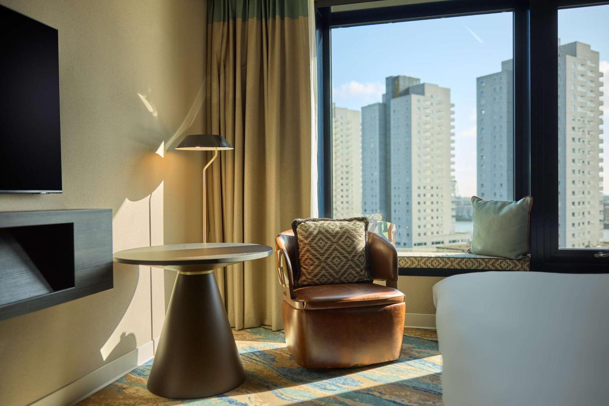Junior Spa King Suite with Harbour View